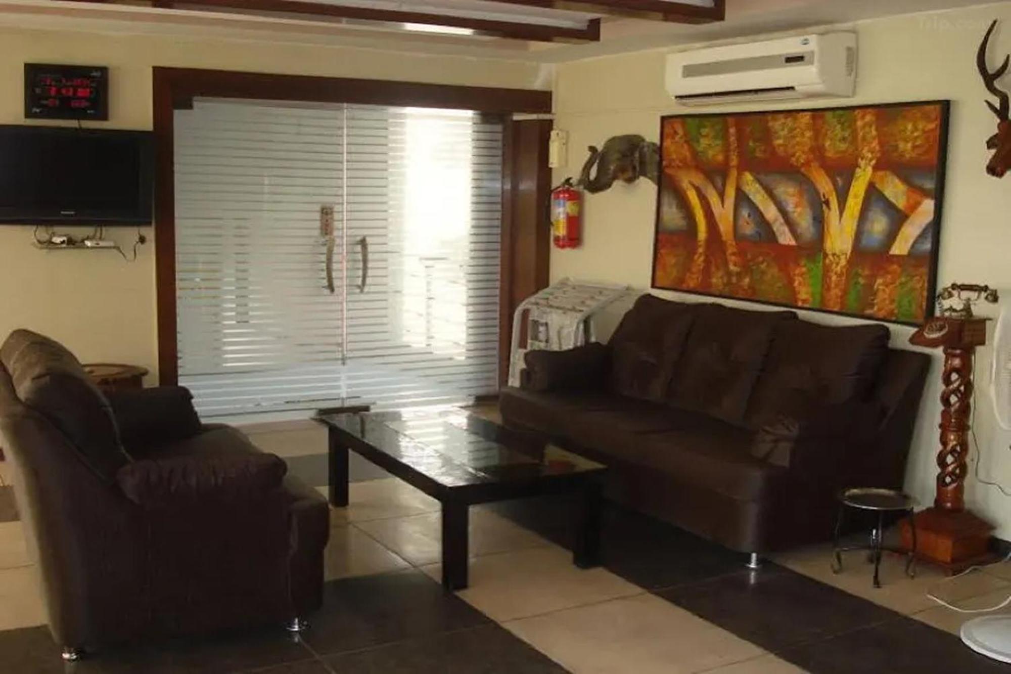 Hotel Shailly Inn Ahmedabad Eksteriør billede